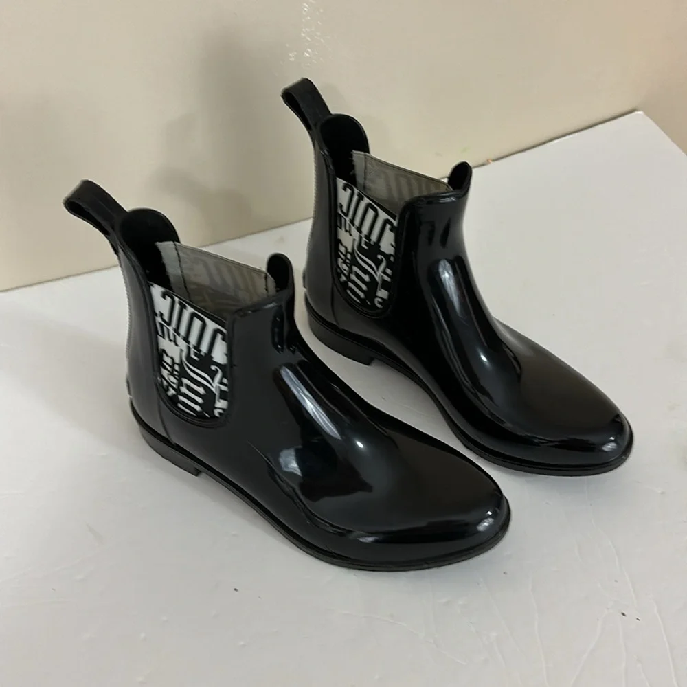 Juicy Couture Black Ankle Rain Boots Booties Size 9M
